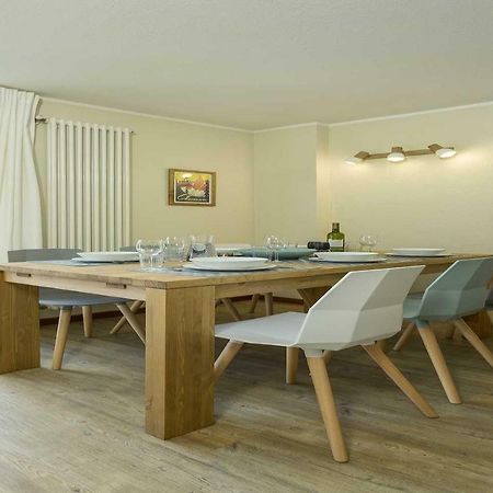 Apartment Ensa - Alpes Travel - Central Chamonix - Sleeps 4 Eksteriør bilde
