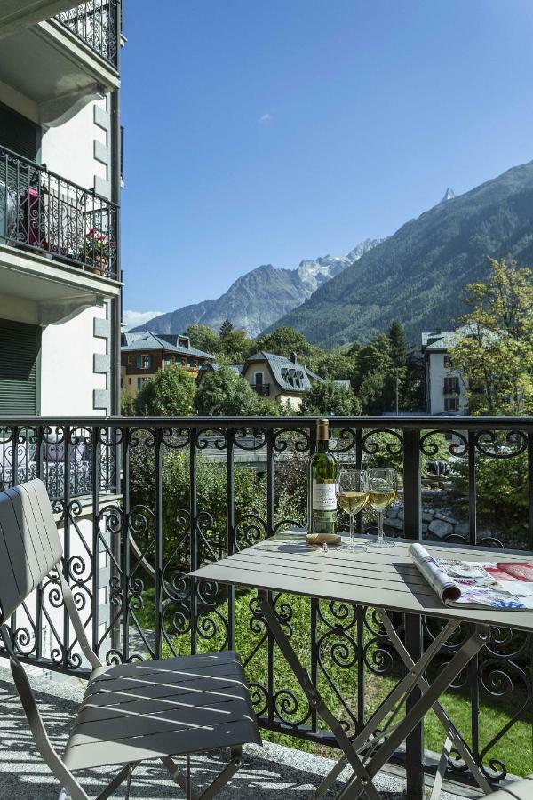 Apartment Ensa - Alpes Travel - Central Chamonix - Sleeps 4 Eksteriør bilde