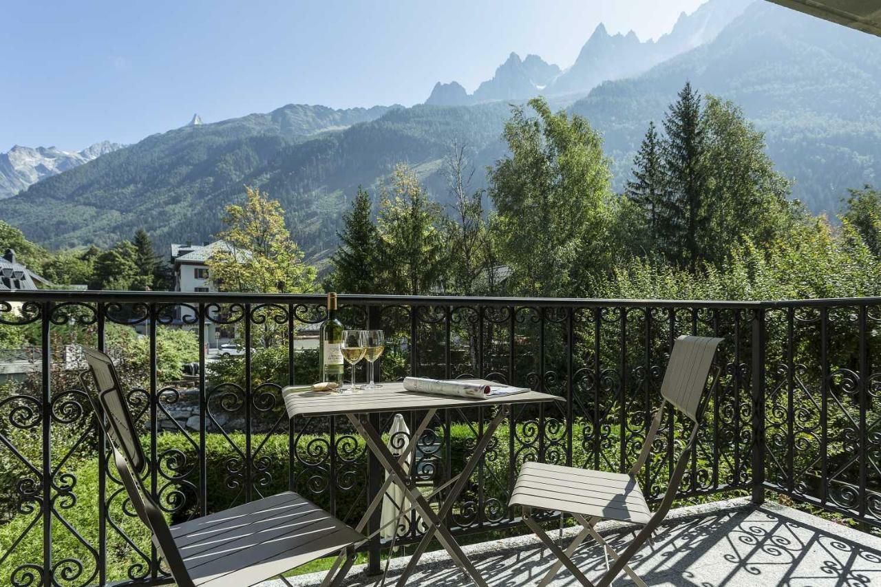 Apartment Ensa - Alpes Travel - Central Chamonix - Sleeps 4 Eksteriør bilde