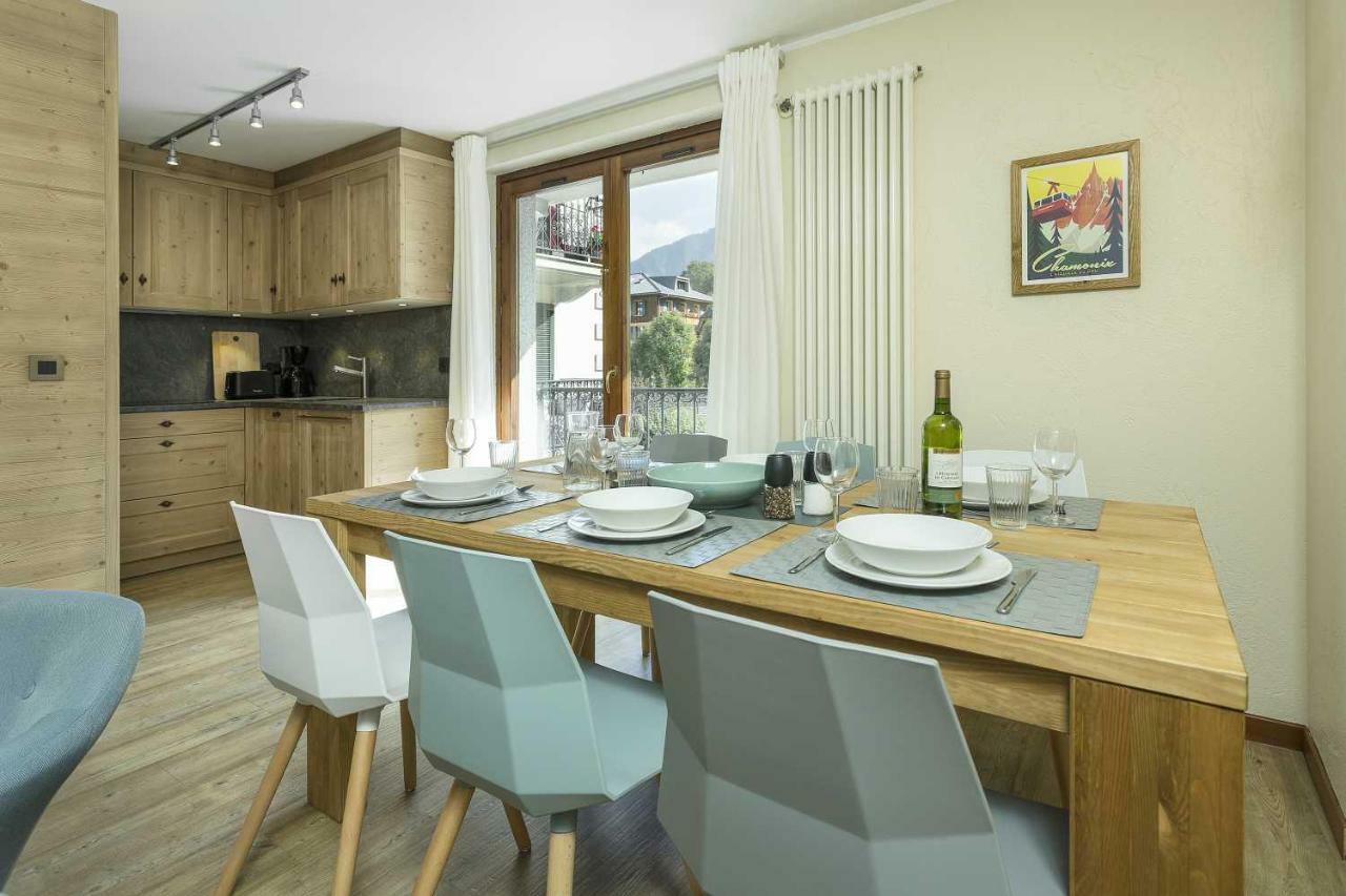 Apartment Ensa - Alpes Travel - Central Chamonix - Sleeps 4 Eksteriør bilde